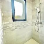 L'actuel,new Studio, Parking, Air Conditioning