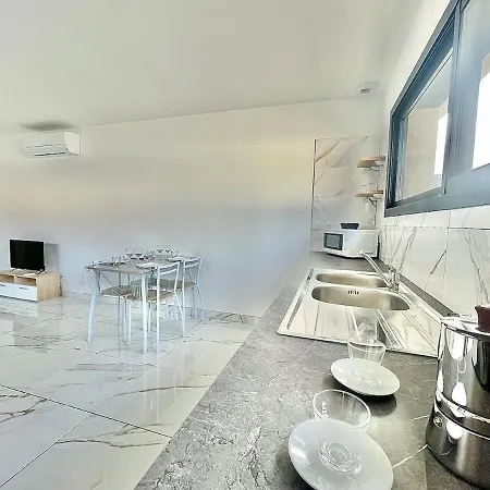 L'actuel,new Studio, Parking, Air Conditioning アパート アルジェレス・シュル・メール