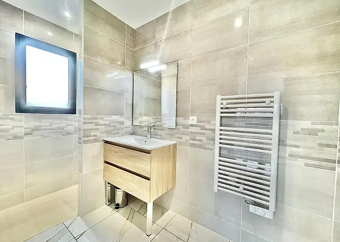 L'actuel,new Studio, Parking, Air Conditioning 滨海阿热莱斯