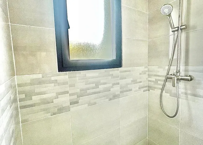 L'actuel,new Studio, Parking, Air Conditioning